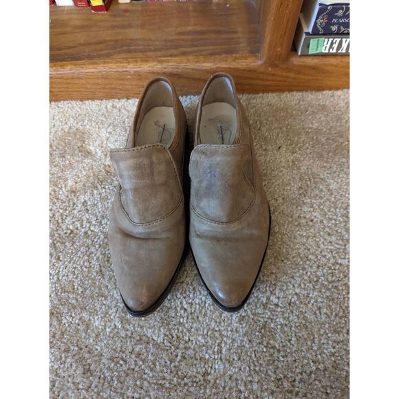 Free people Brady slip on taupe leather pointed toe loafer euc sz 7 - Picture 2 of 7